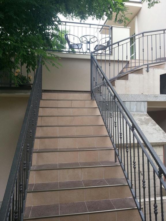 Guesthouse Liska โมสตาร์ ภายนอก รูปภาพ